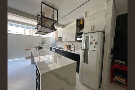 Apartamento para alugar com 61m², 2 quartos e 2 vagas Apartamento para alugar com 61m², 2 quartos e 2 vagasCozinha