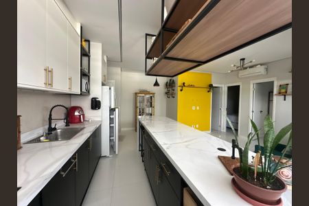Apartamento para alugar com 61m², 2 quartos e 2 vagas Apartamento para alugar com 61m², 2 quartos e 2 vagasCozinha