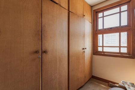 Apartamento à venda com 158m², 3 quartos e 2 vagas Apartamento à venda com 158m², 3 quartos e 2 vagasÁrea de Serviço