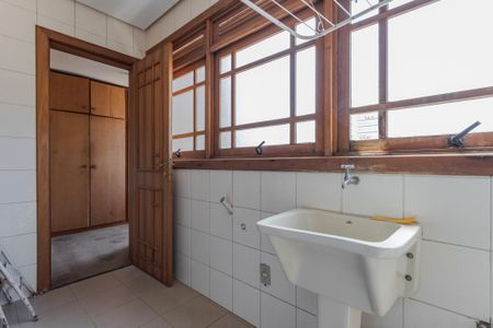 Apartamento à venda com 158m², 3 quartos e 2 vagas Apartamento à venda com 158m², 3 quartos e 2 vagasÁrea de Serviço