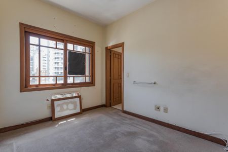 Apartamento à venda com 158m², 3 quartos e 2 vagas Apartamento à venda com 158m², 3 quartos e 2 vagasSuíte