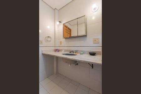 Apartamento à venda com 158m², 3 quartos e 2 vagas Apartamento à venda com 158m², 3 quartos e 2 vagasBanheiro