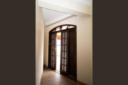 Casa à venda com 650m², 4 quartos e 5 vagas Casa à venda com 650m², 4 quartos e 5 vagasHall Suíte - 4