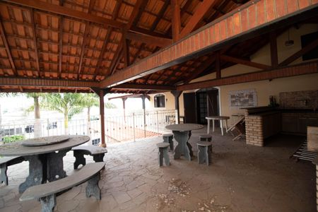 Casa à venda com 650m², 4 quartos e 5 vagas Casa à venda com 650m², 4 quartos e 5 vagasÁrea externa