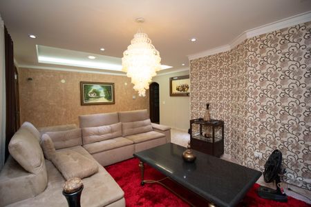 Casa à venda com 650m², 4 quartos e 5 vagas Casa à venda com 650m², 4 quartos e 5 vagasSala