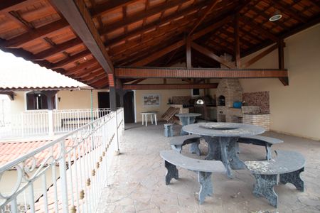 Casa à venda com 650m², 4 quartos e 5 vagas Casa à venda com 650m², 4 quartos e 5 vagasÁrea externa