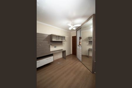 Casa à venda com 650m², 4 quartos e 5 vagas Casa à venda com 650m², 4 quartos e 5 vagasQuarto 4 - Suíte