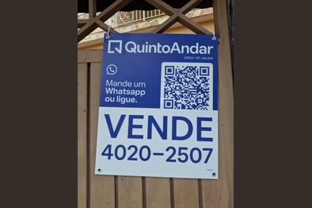 Casa à venda com 650m², 4 quartos e 5 vagas Casa à venda com 650m², 4 quartos e 5 vagasPlaca