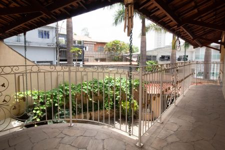 Casa à venda com 650m², 4 quartos e 5 vagas Casa à venda com 650m², 4 quartos e 5 vagasÁrea externa