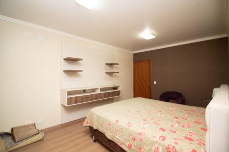 Casa à venda com 650m², 4 quartos e 5 vagas Casa à venda com 650m², 4 quartos e 5 vagasQuarto 1 - Suíte