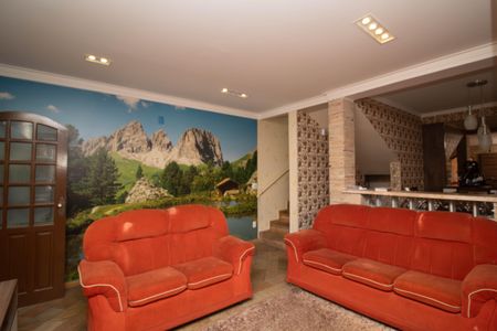 Casa à venda com 650m², 4 quartos e 5 vagas Casa à venda com 650m², 4 quartos e 5 vagasSala 2