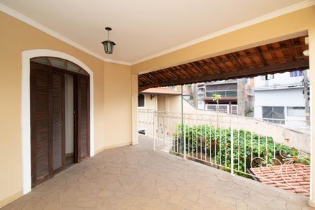 Casa à venda com 650m², 4 quartos e 5 vagas Casa à venda com 650m², 4 quartos e 5 vagasÁrea externa