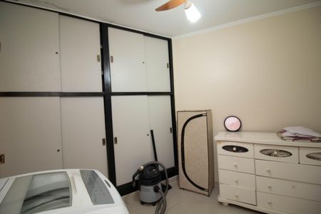 Casa à venda com 650m², 4 quartos e 5 vagas Casa à venda com 650m², 4 quartos e 5 vagasÁrea de Serviço