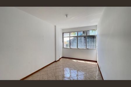 Apartamento para alugar com 90m², 2 quartos e 1 vagaSuíte
