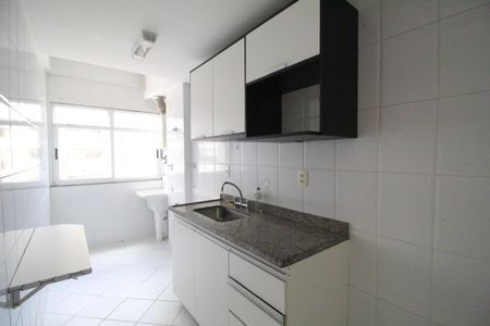 Apartamento para alugar com 71m², 2 quartos e 1 vagaCozinha