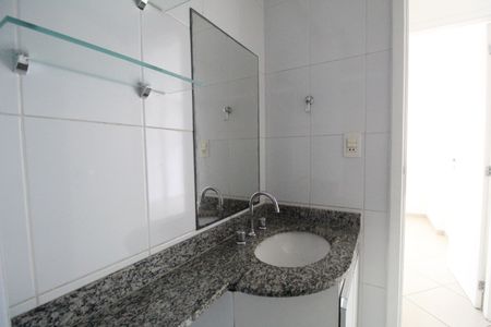 Apartamento para alugar com 71m², 2 quartos e 1 vagaBanheiro social