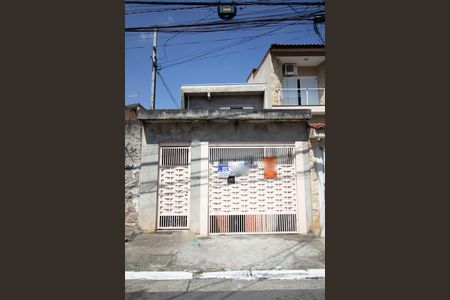 Casa para alugar com 140m², 2 quartos e 5 vagasFachada