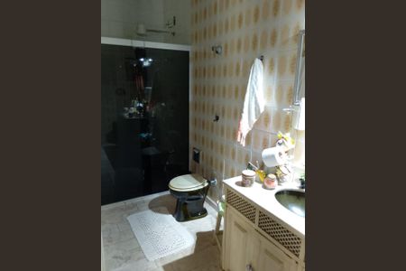 Casa à venda com 160m², 3 quartos e 4 vagasBanheiro