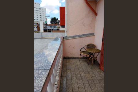 Casa à venda com 160m², 3 quartos e 4 vagasVaranda