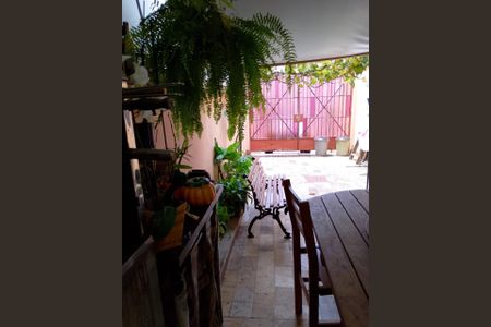 Casa à venda com 160m², 3 quartos e 4 vagasQuintal