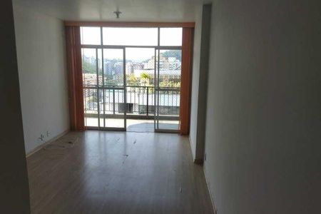 Apartamento à venda com 90m², 2 quartos e 1 vaga