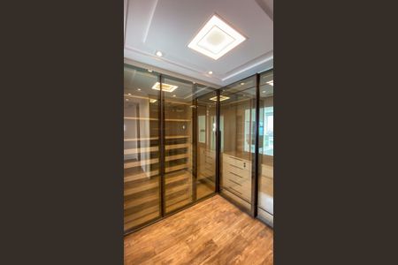 Apartamento à venda com 180m², 2 quartos e 3 vagasCloset da suíte