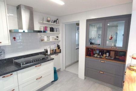 Apartamento à venda com 187m², 3 quartos e 3 vagas
