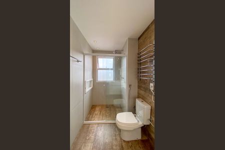 Apartamento à venda com 180m², 2 quartos e 3 vagasBanheiro da Suíte