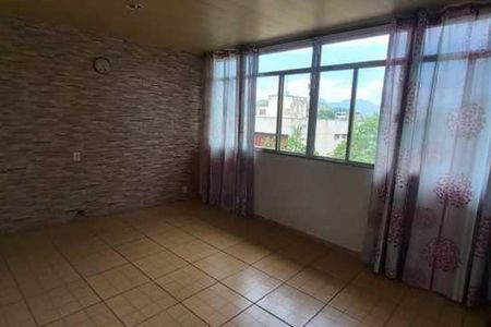 Casa à venda com 4 quartos, 269m² em Rocha Miranda, Rio de Janeiro