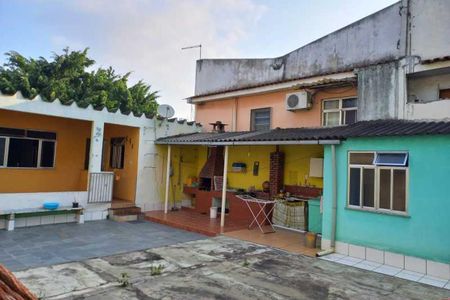 Casa à venda com 269m², 4 quartos e 2 vagas