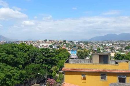 Casa à venda com 269m², 4 quartos e 2 vagas