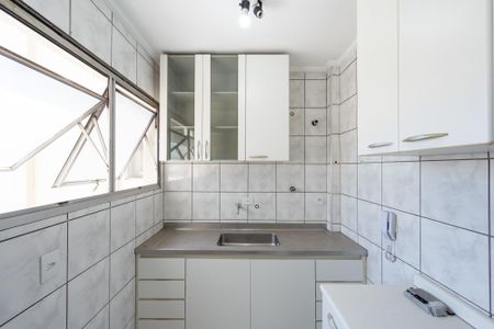 Apartamento à venda com 96m², 2 quartos e 1 vaga Apartamento à venda com 96m², 2 quartos e 1 vagaCozinha