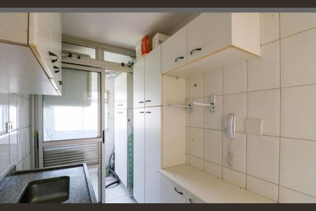 Foto 03 de apartamento à venda com 2 quartos, 47m² em Jardim Aeroporto, São Paulo