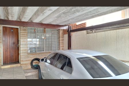 Casa à venda com 130m², 3 quartos e 1 vaga Casa à venda com 130m², 3 quartos e 1 vagaGaragem