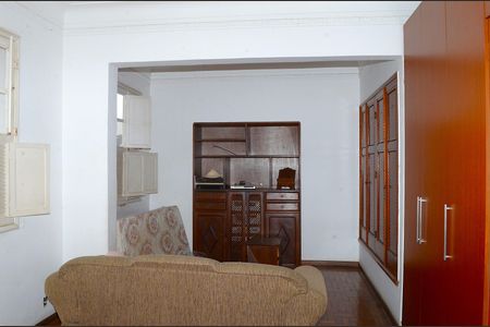 Casa à venda com 300m², 4 quartos e 3 vagasQuarto 2