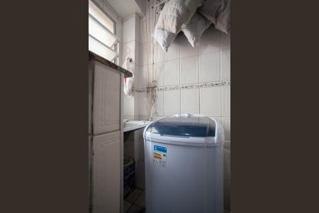 Apartamento à venda com 45m², 2 quartos e 1 vaga Apartamento à venda com 45m², 2 quartos e 1 vagaCozinha e Área de Serviço