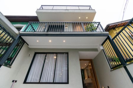 Casa à venda com 175m², 3 quartos e 2 vagasFachada