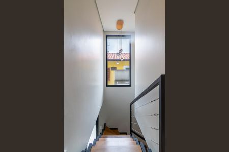 Casa à venda com 175m², 3 quartos e 2 vagasEscada