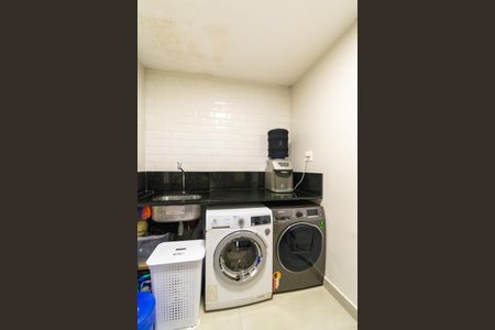 Casa à venda com 175m², 3 quartos e 2 vagasÁrea de Serviço