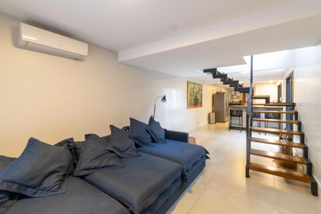 Casa à venda com 175m², 3 quartos e 2 vagasSala
