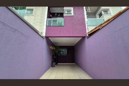 Casa à venda com 111m², 3 quartos e 2 vagas Casa à venda com 111m², 3 quartos e 2 vagasGaragem