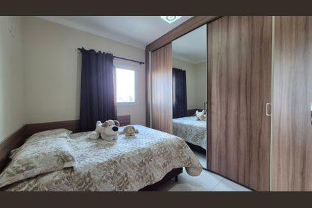 Casa à venda com 111m², 3 quartos e 2 vagas Casa à venda com 111m², 3 quartos e 2 vagasQuarto