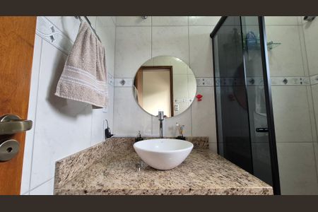 Casa à venda com 111m², 3 quartos e 2 vagas Casa à venda com 111m², 3 quartos e 2 vagasBanheiro da suíte