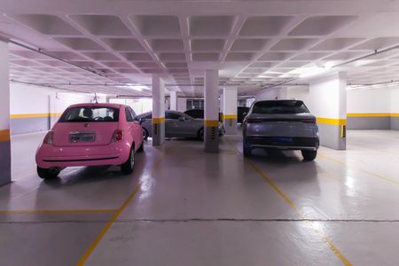 Apartamento para alugar com 225m², 4 quartos e 4 vagas Apartamento para alugar com 225m², 4 quartos e 4 vagasGaragem