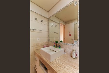 Apartamento para alugar com 225m², 4 quartos e 4 vagas Apartamento para alugar com 225m², 4 quartos e 4 vagasBanheiro da Suíte 2