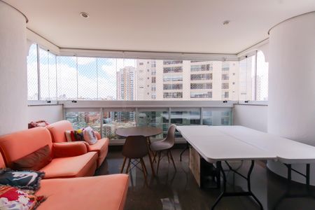 Varanda de apartamento para alugar com 4 quartos, 225m² em Vila Regente Feijó, São Paulo