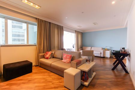 Sala de apartamento para alugar com 4 quartos, 225m² em Vila Regente Feijó, São Paulo