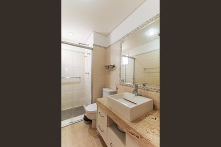 Apartamento para alugar com 225m², 4 quartos e 4 vagas Apartamento para alugar com 225m², 4 quartos e 4 vagasBanheiro