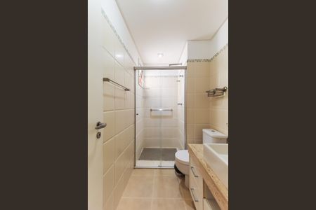 Apartamento para alugar com 225m², 4 quartos e 4 vagas Apartamento para alugar com 225m², 4 quartos e 4 vagasBanheiro