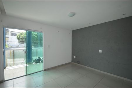 Sala de apartamento para alugar com 2 quartos, 70m² em Bento Ribeiro, Rio de Janeiro